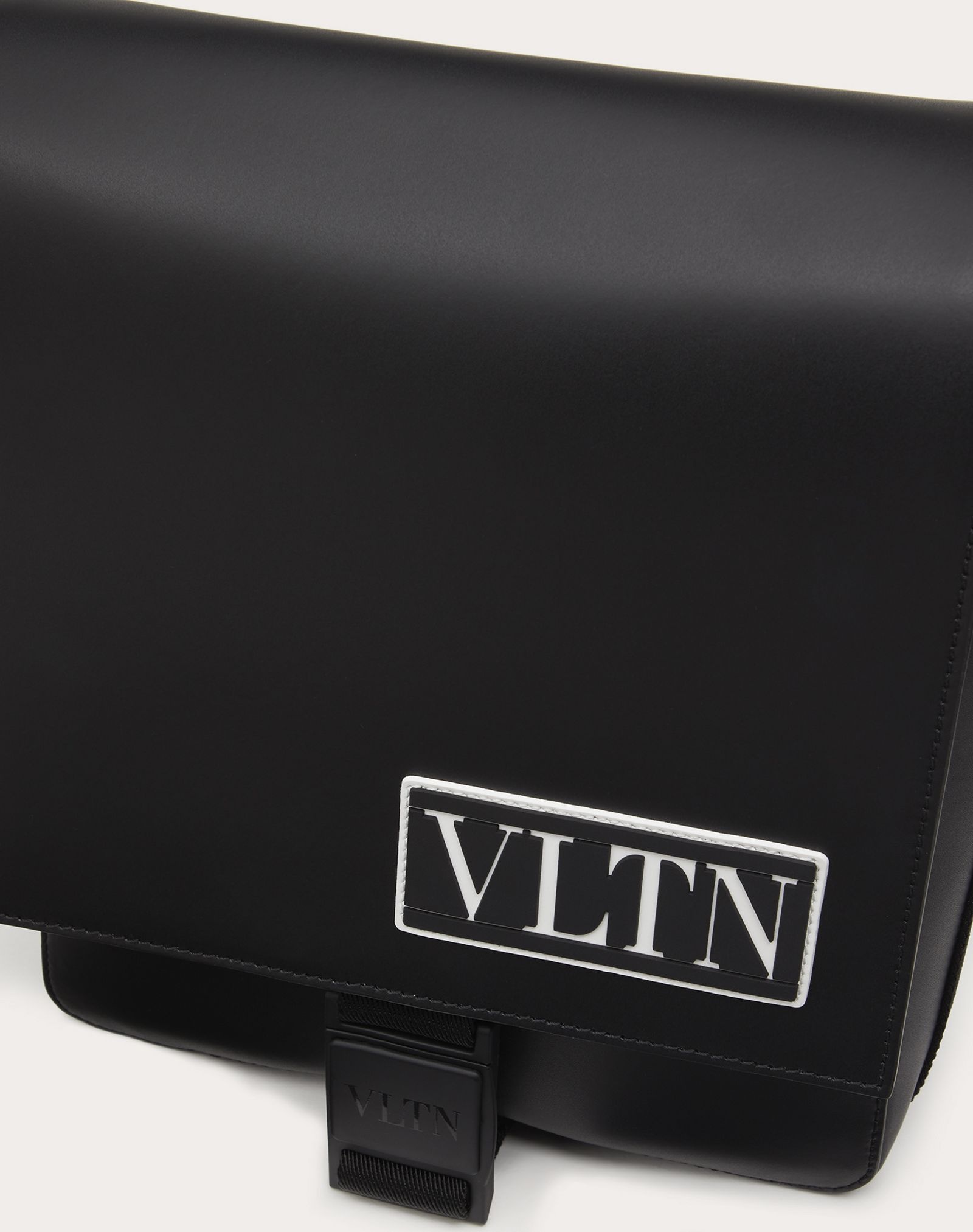 VLTN Tag Leather Crossbody Bag - 5