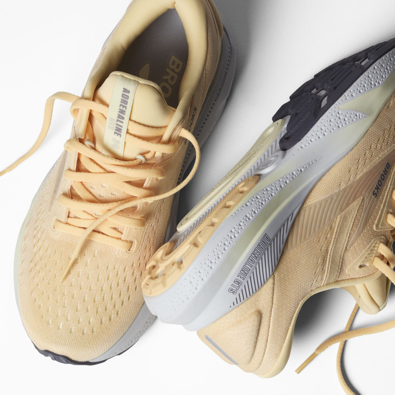 BROOKS Adrenaline GTS 24 outlook