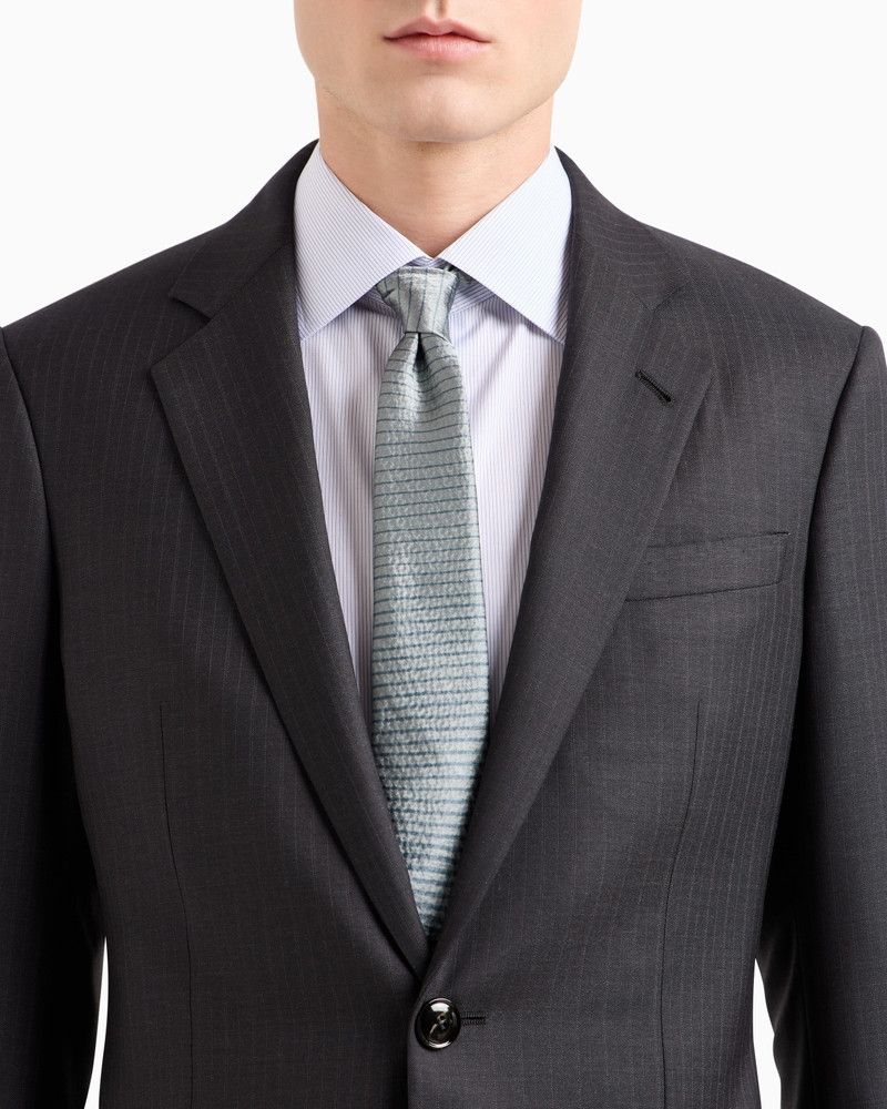 GIORGIO ARMANI MANHATTAN LINE PINSTRIPED VIRGIN-WOOL SINGLE-BREASTED SUIT outlook