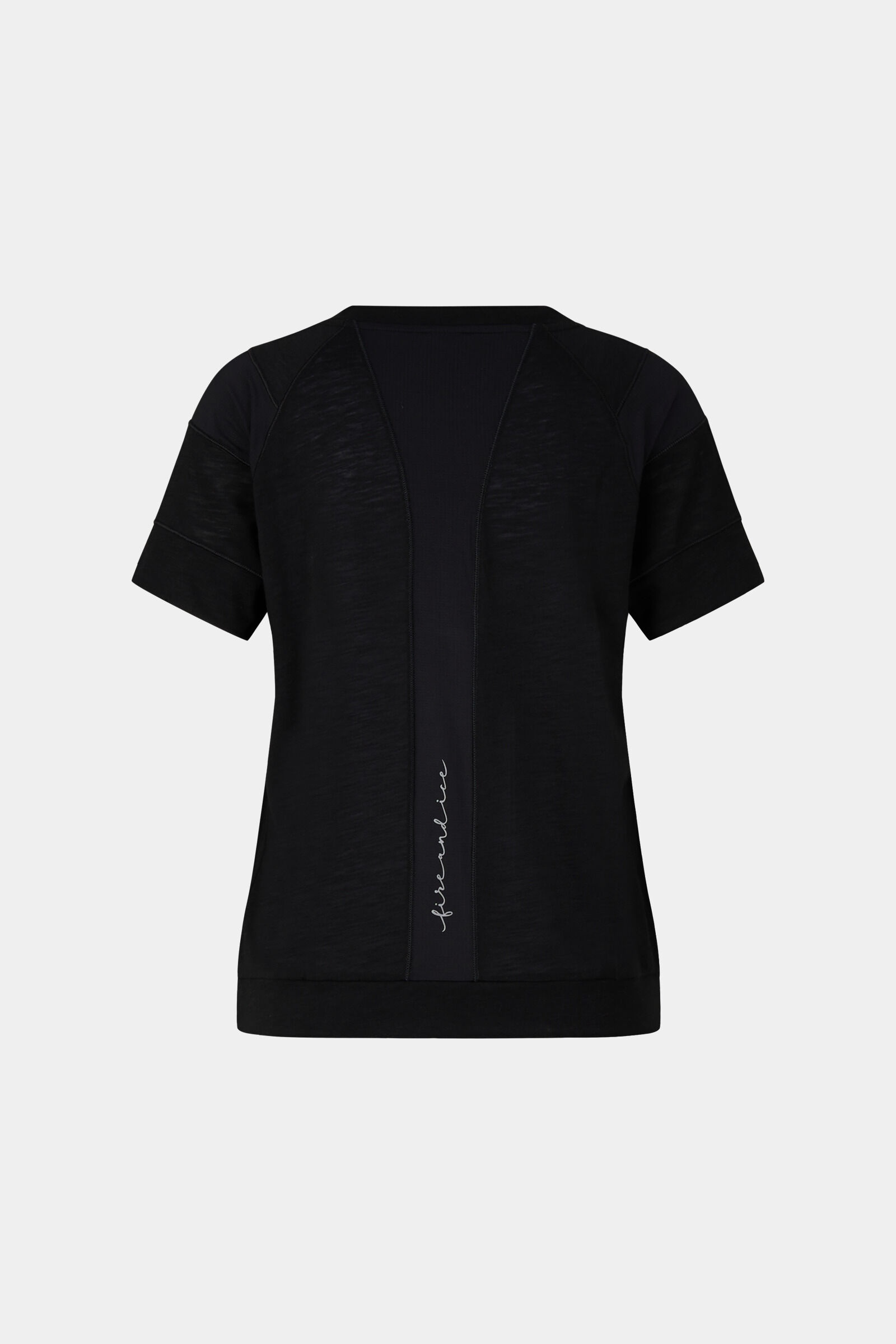 Helene T-shirt in Black - 6
