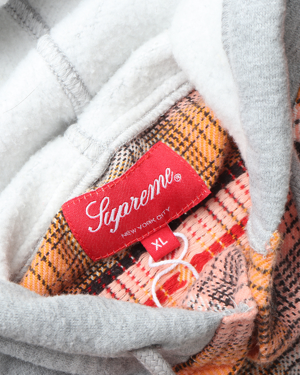Supreme - 11