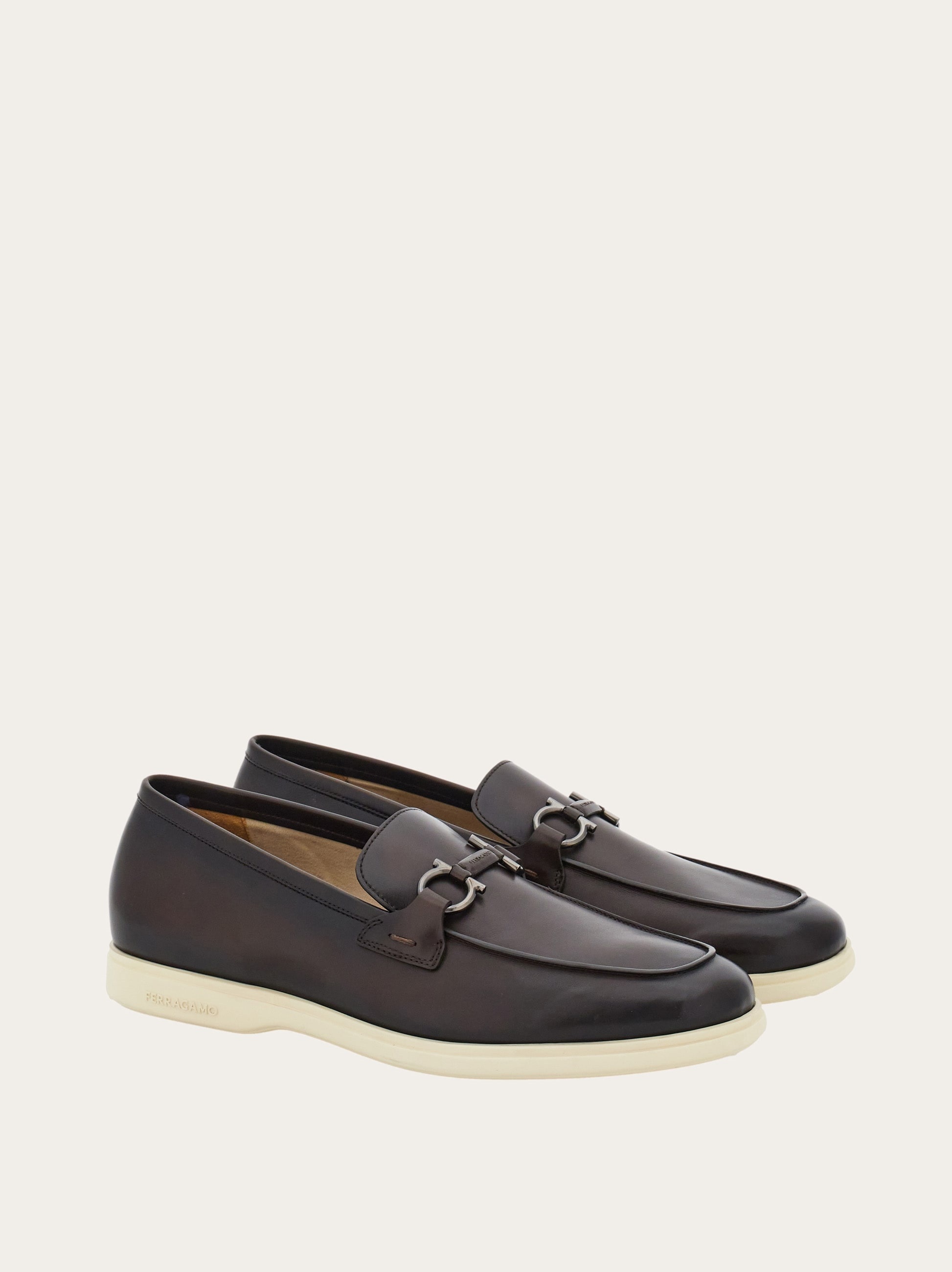 Casual loafer with Gancini ornament - 5