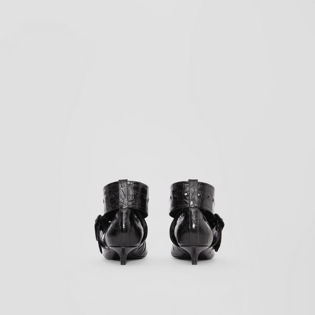 Embossed Leather Kitten-heel Point-toe Pumps - 5