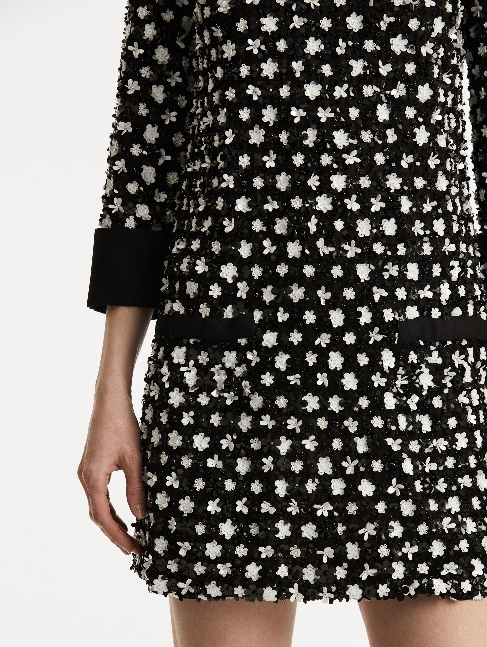 SEQUIN FLORET EMBROIDERED DRESS - 5