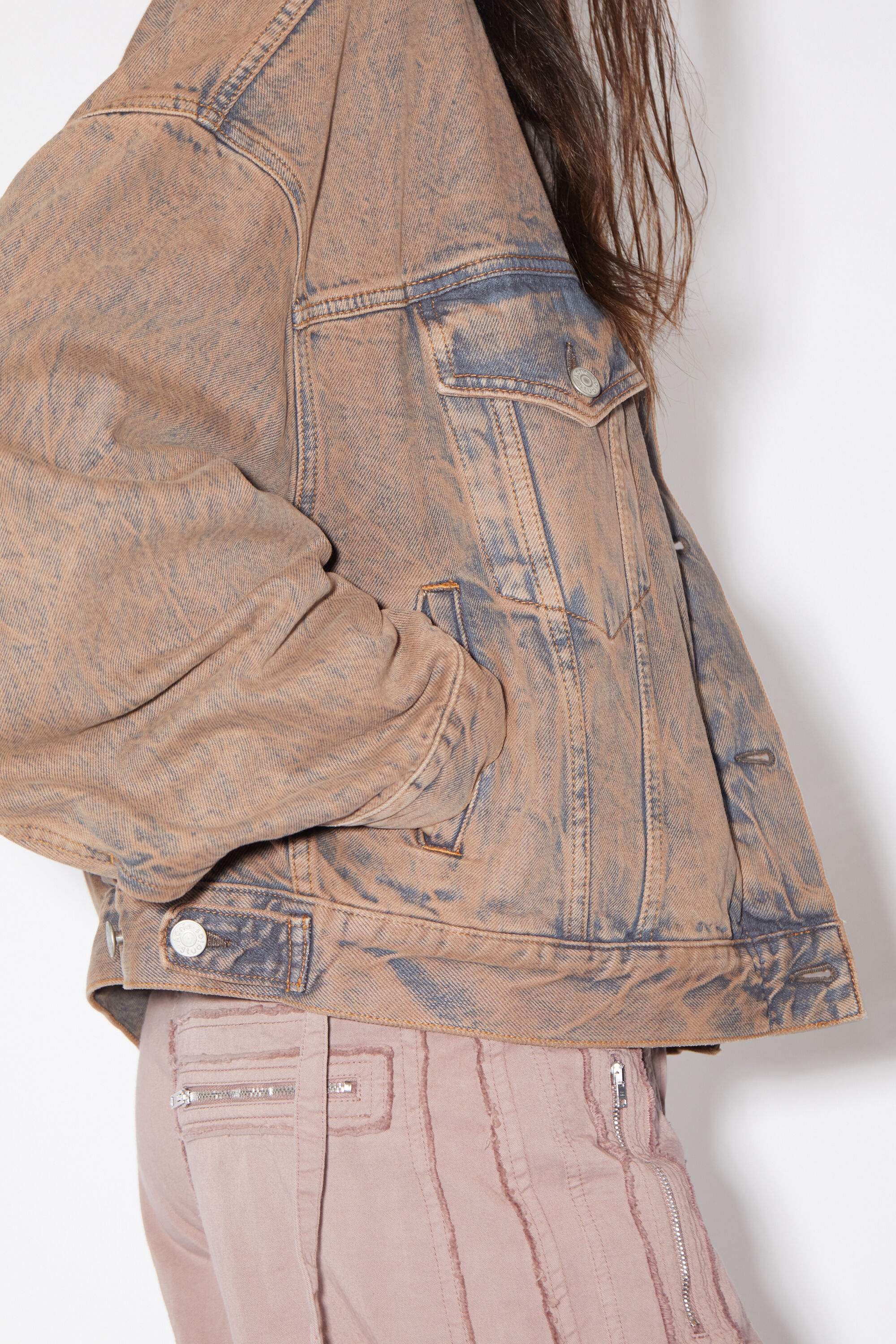 Acne Studios Denim jacket - Relaxed cropped fit - Light pink