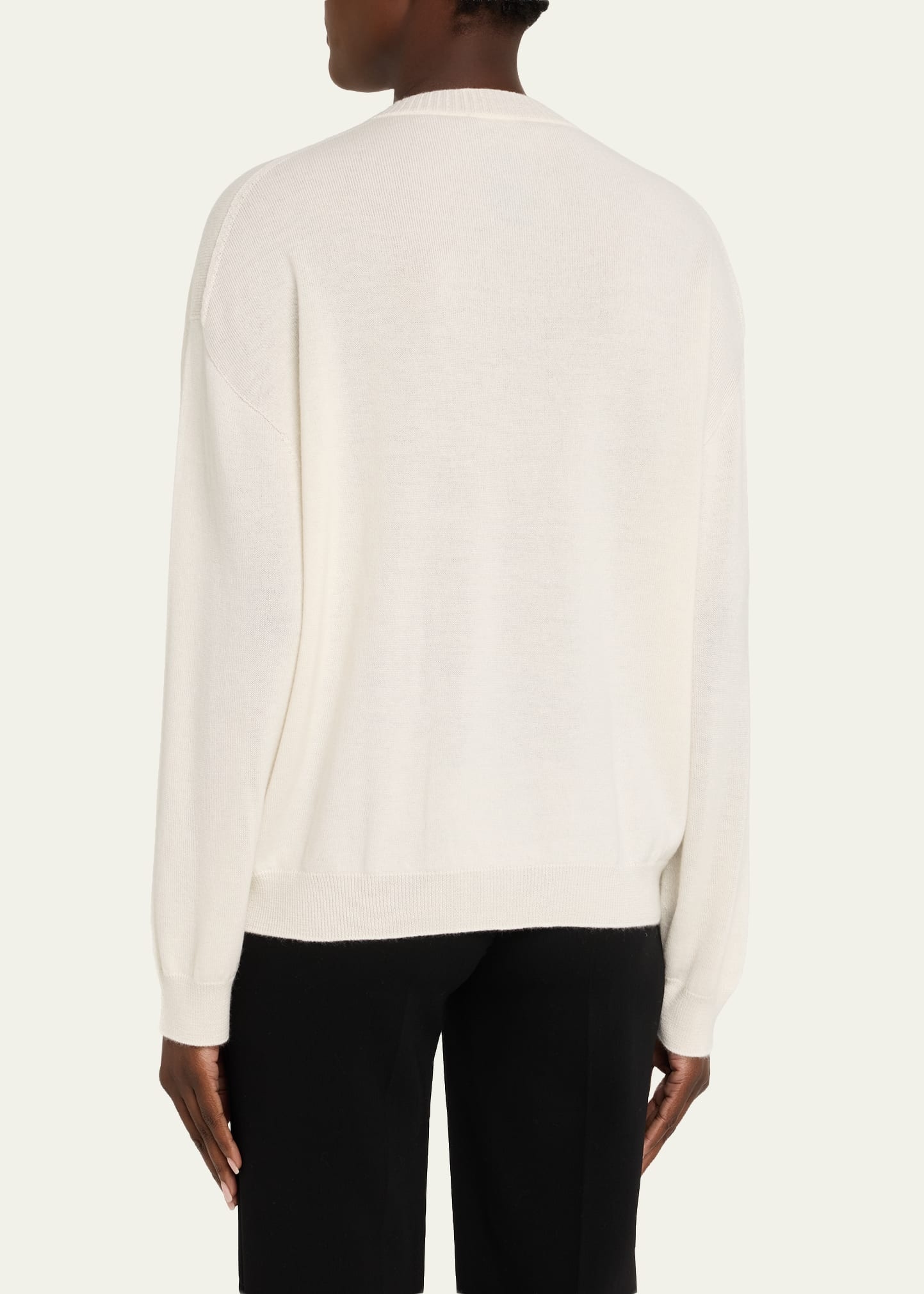 V-Neck Cashmere Sweater - 3