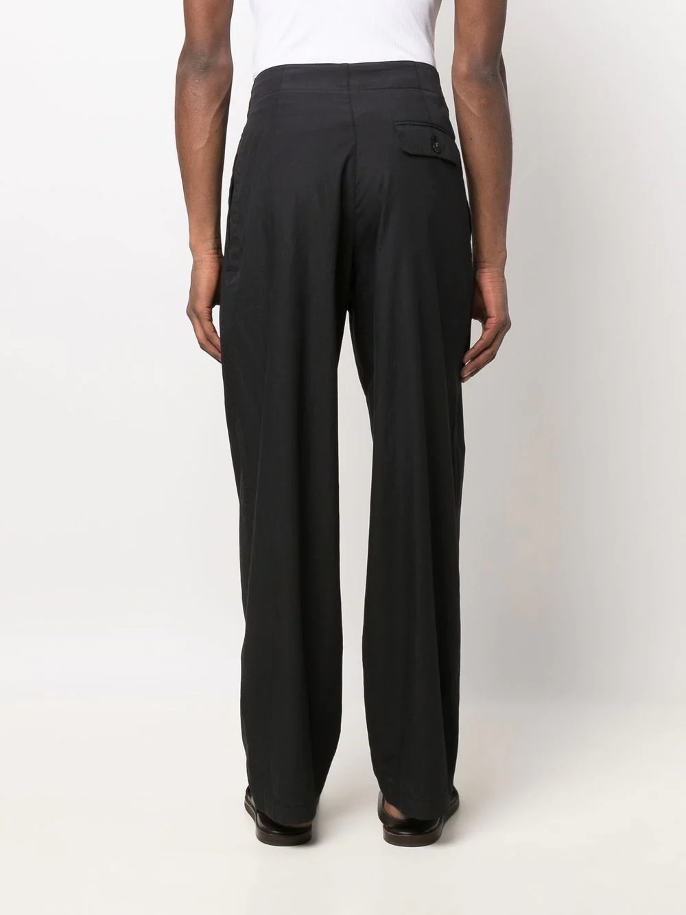 three-pocket belted straight-leg trousers - 4