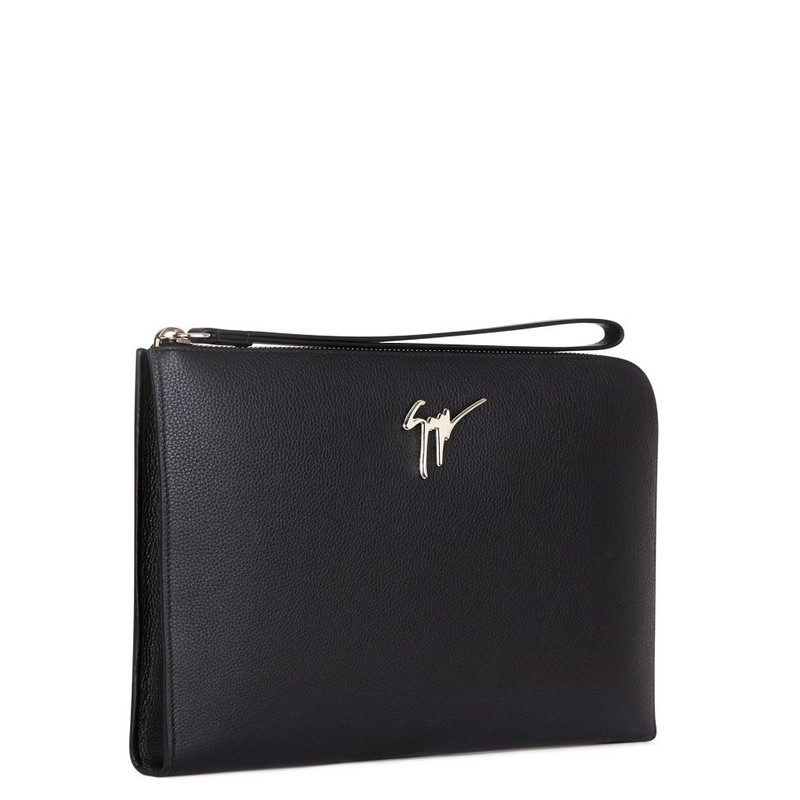 Giuseppe Zanotti Fabian outlook