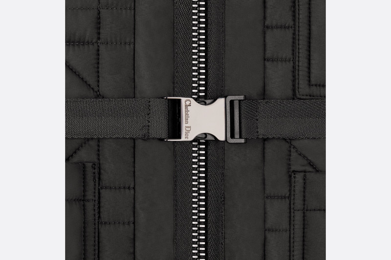 Macrocannage Belted Vest 4