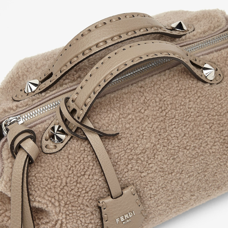 By The Way Selleria Medium 7