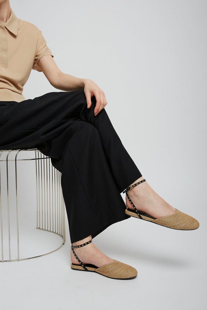 Alaïa Paper straw nature flat sandals outlook