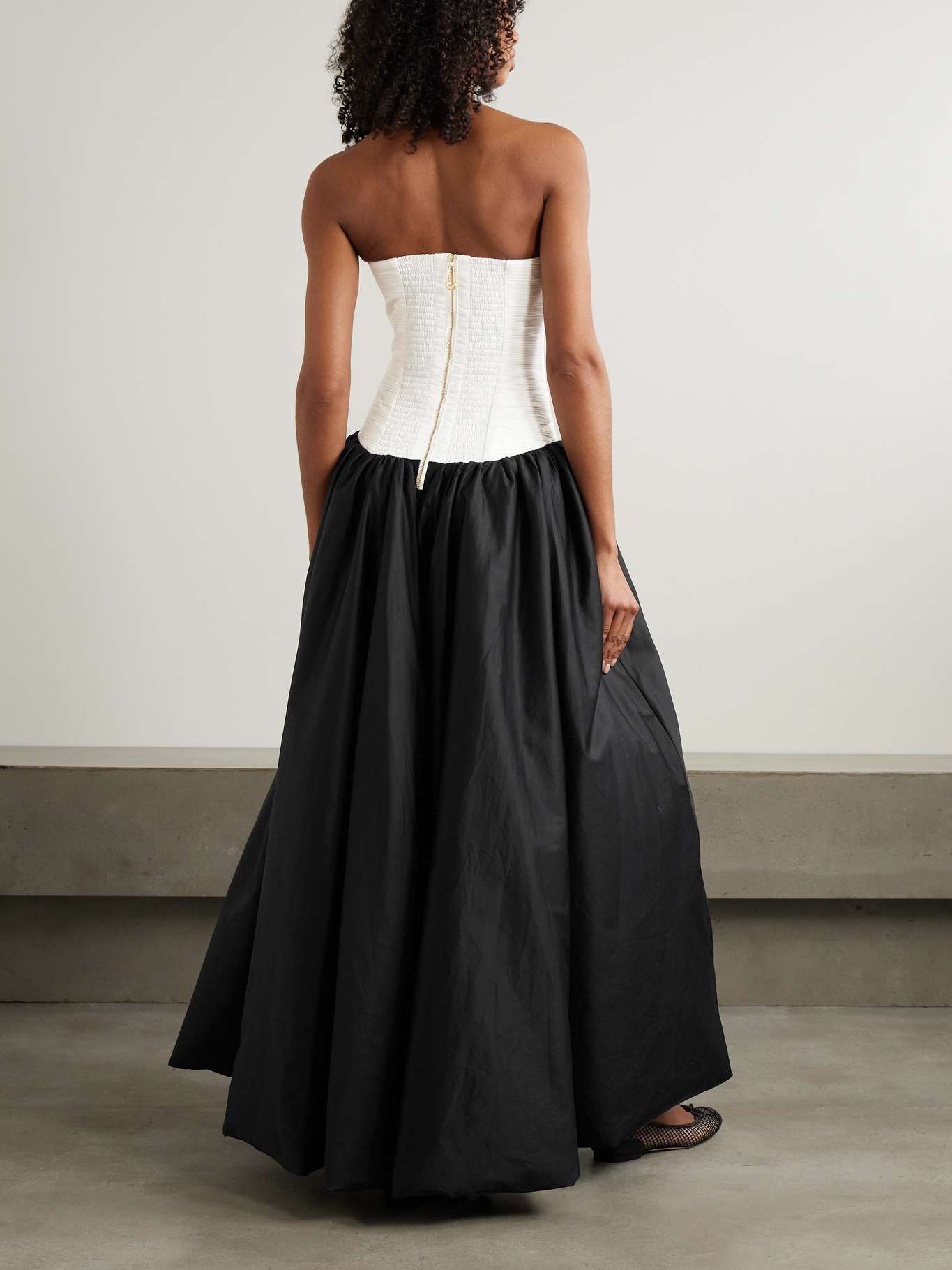 Violette strapless ruched cotton-poplin gown Black - 3