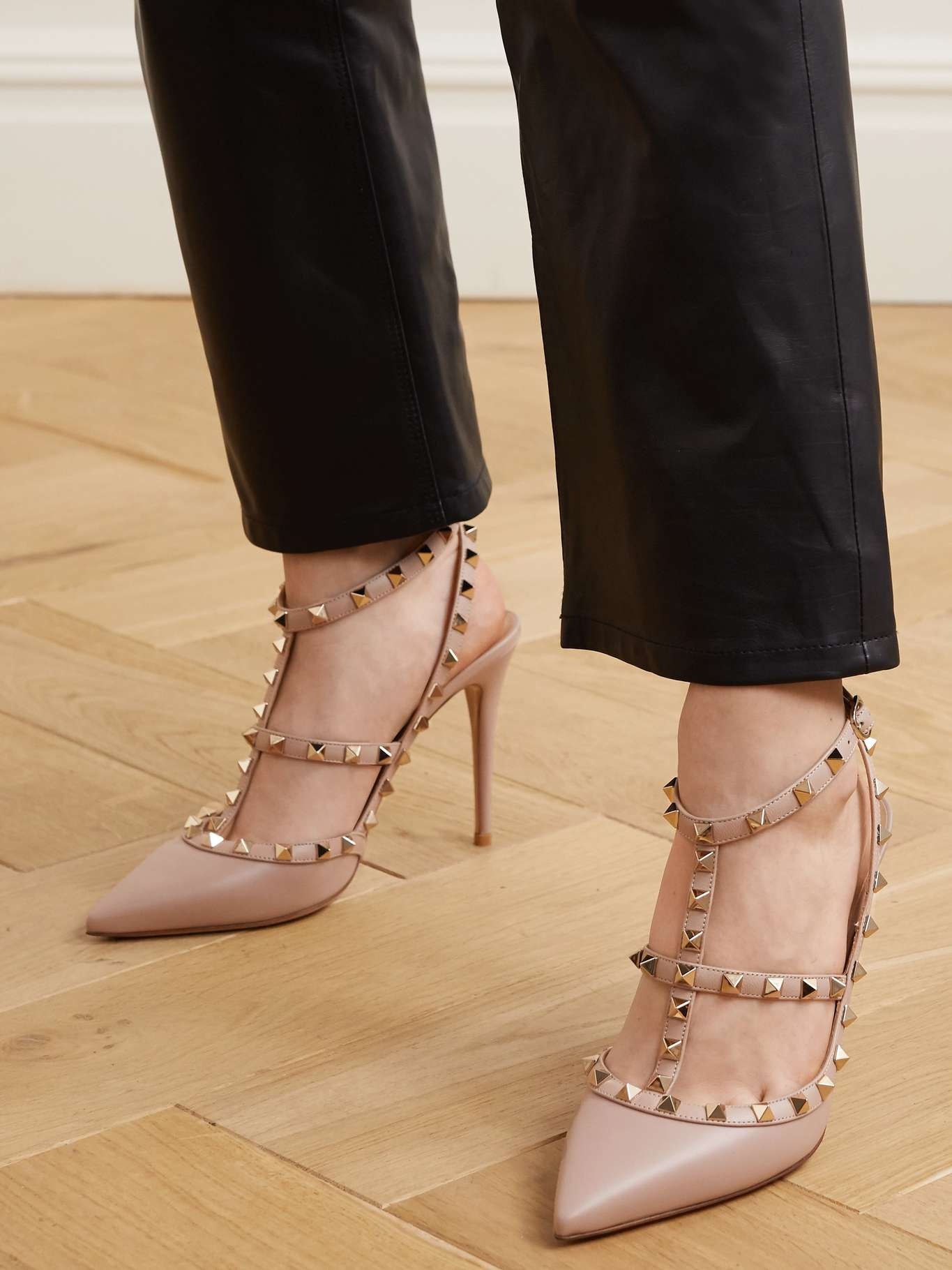 Rockstud 100 leather pumps - 2