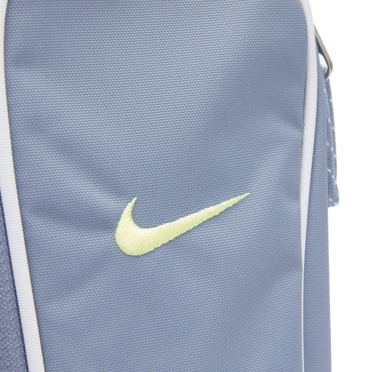 Nike Sportswear Essentials Crossbody Bag (1L) - 3