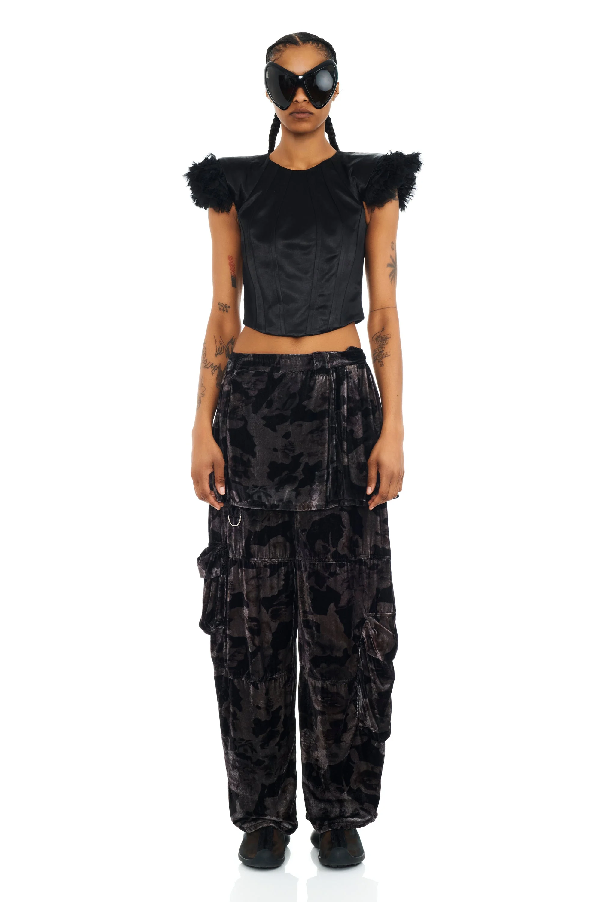 BLACK WATERCOLOR ROSES LAWN SKIRT CARGO PANT - 1