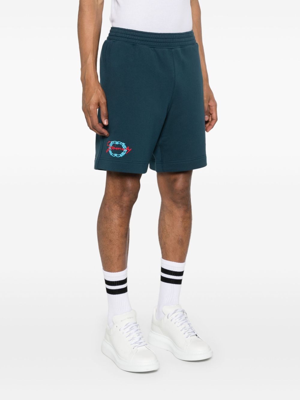 Givenchy medallion-embroidery shorts - 3