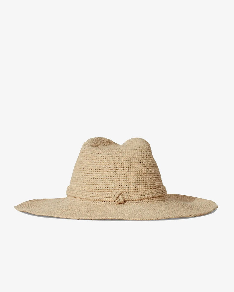 Janessa Leoné Sacha Hat outlook