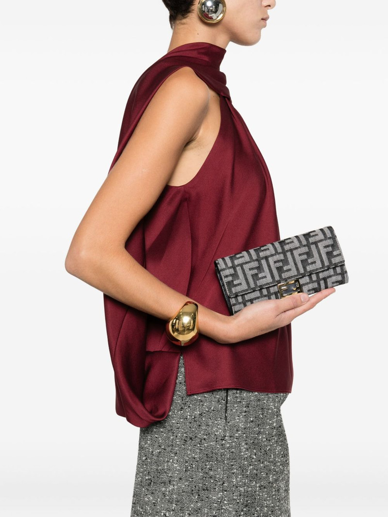 FENDI Baguette Continental cross body bag outlook