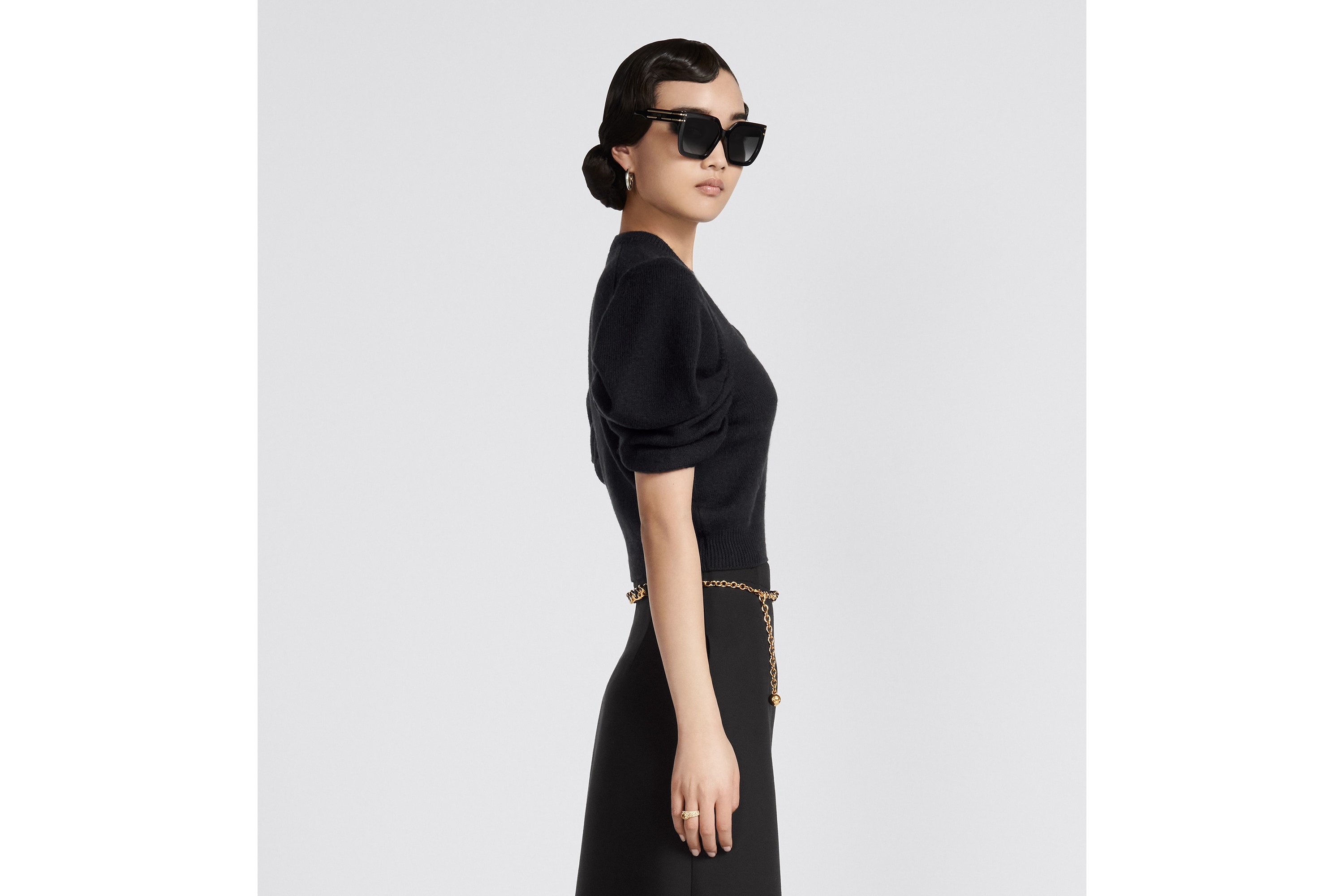 Short-Sleeved Draped Sweater - 4