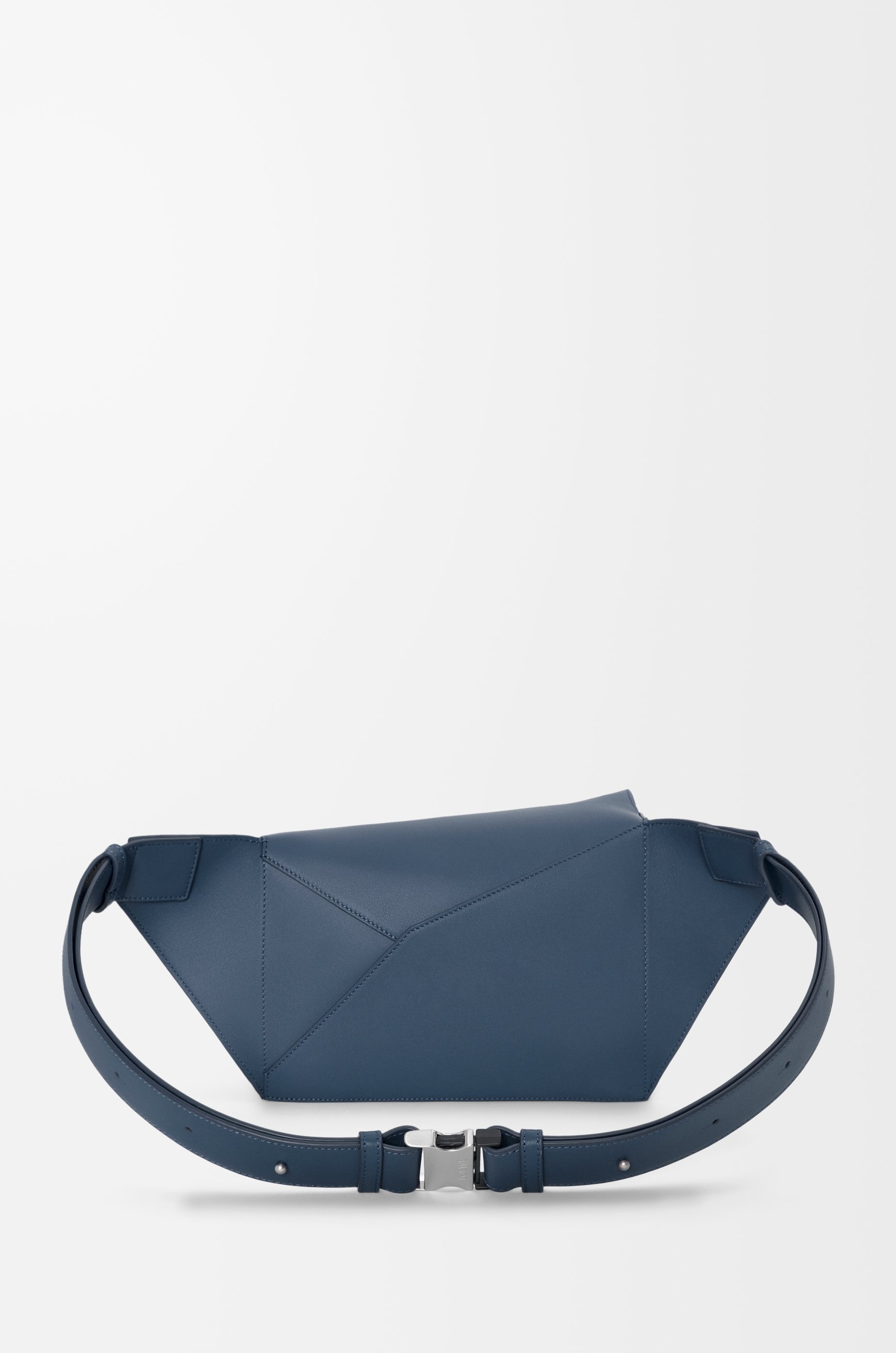 Small Puzzle bumbag in classic calfskin - 4