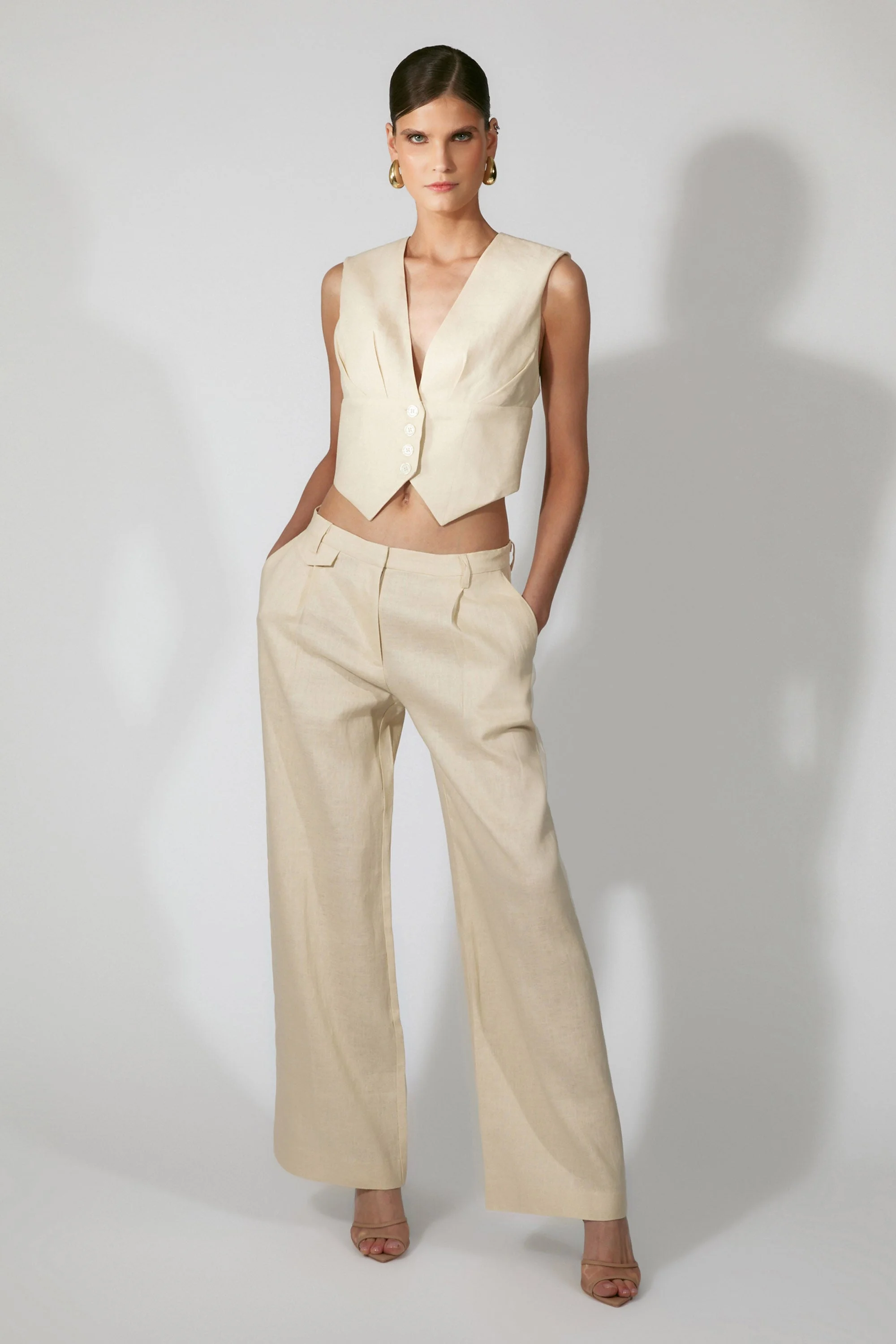 Geordy Linen Vest Top In Eggnog - 1