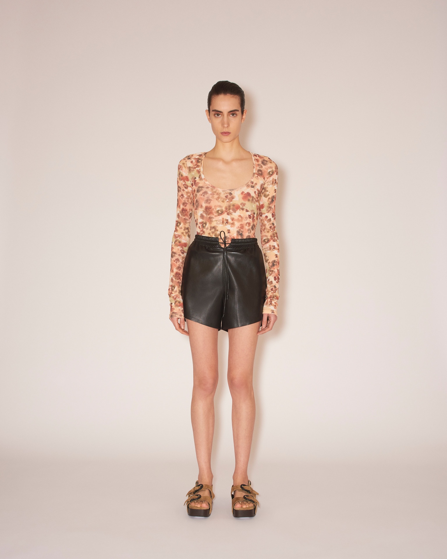 JANNA - Vegan leather drawstring shorts - Black - 2
