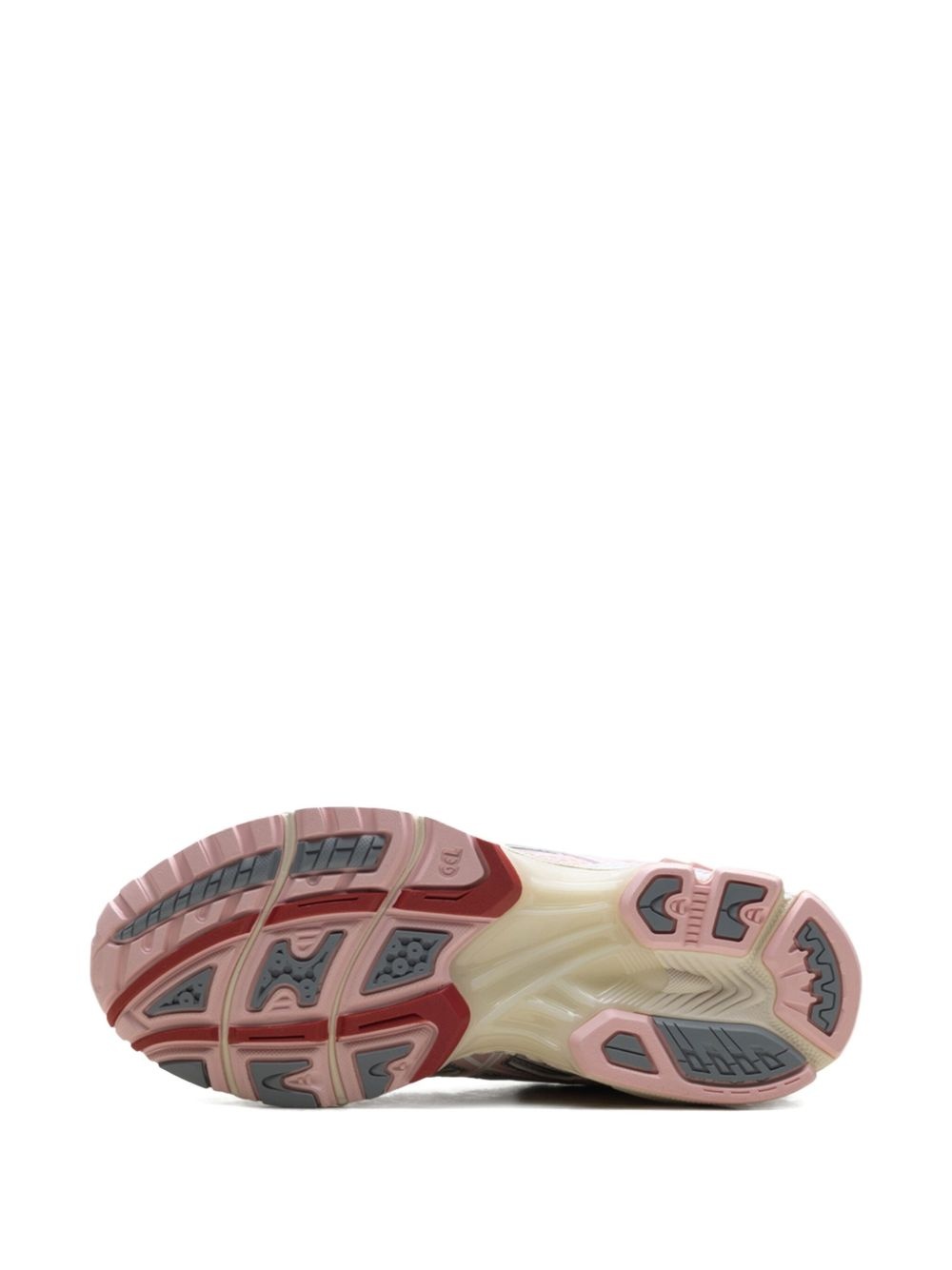 x ATMOS x VANDYTHEPINK GEL-NIMBUS 10.1 "Strawberry Cream/Metallic Silver" sneakers - 4