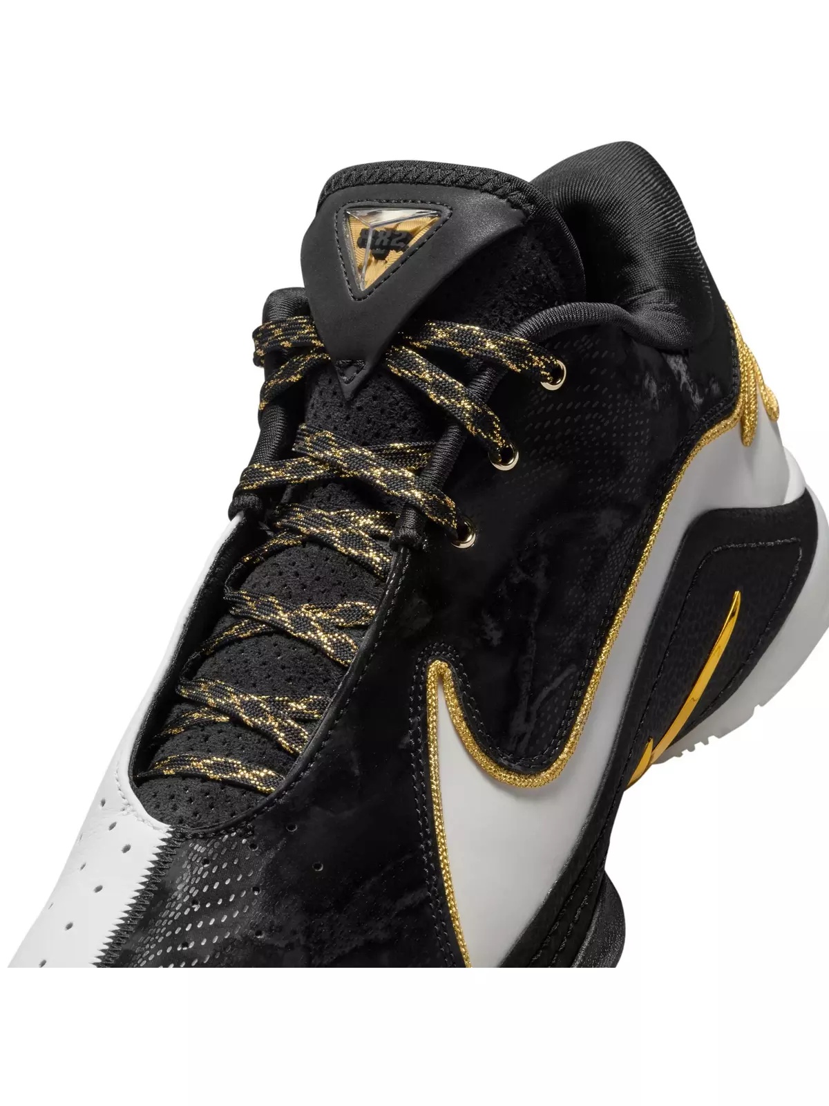 LeBron XXII "Mogul" Men's Basketball Shoe - 9