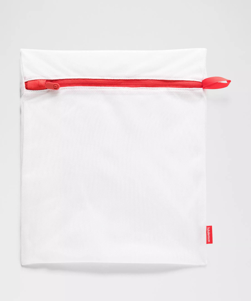 InvisiWear Mid-Rise Thong Underwear 3 Pack *Holiday 6