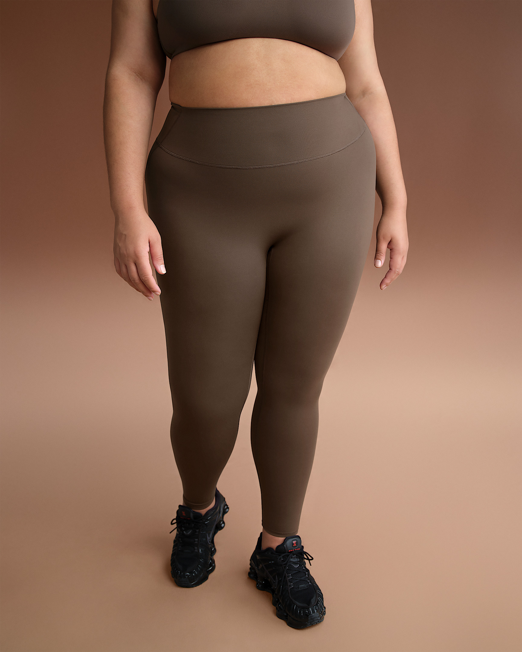 NikeSKIMS Matte Women's High-Waisted 26" Leggings - 7