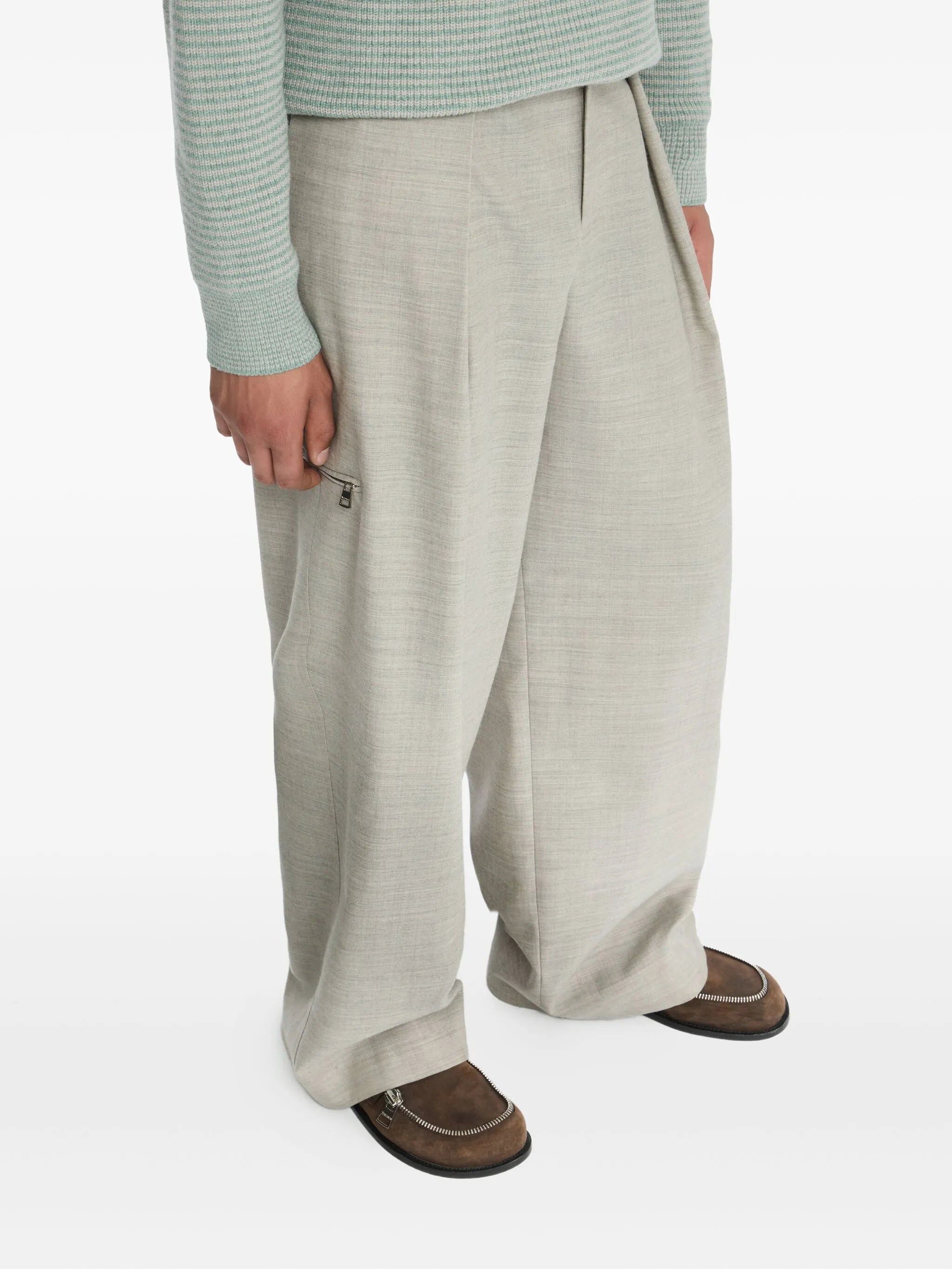 Jw Anderson Pleated Zip-pocket Trousers - 3