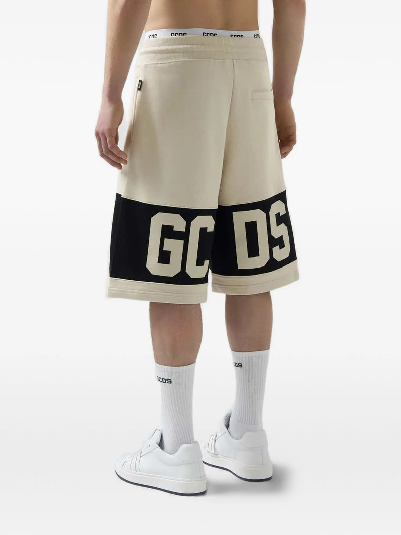 GCDS Gcds Logo Shorts outlook