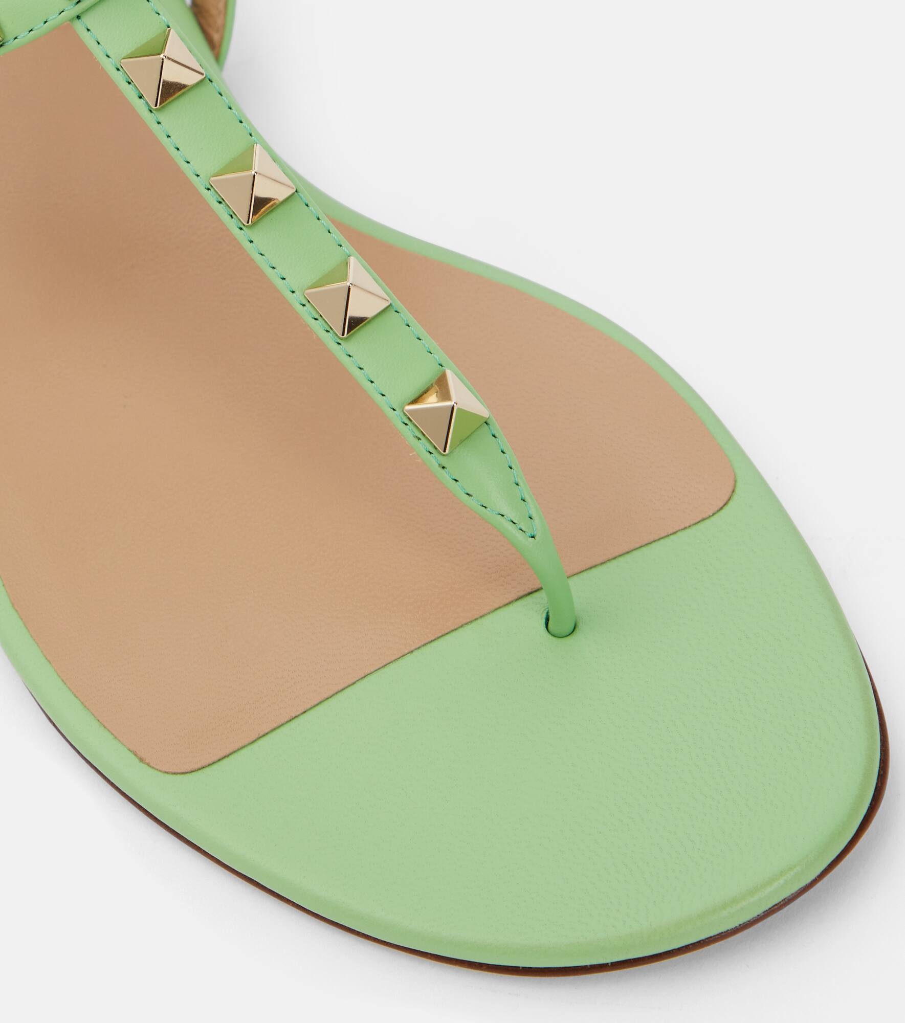 Rockstud leather thong sandals - 6