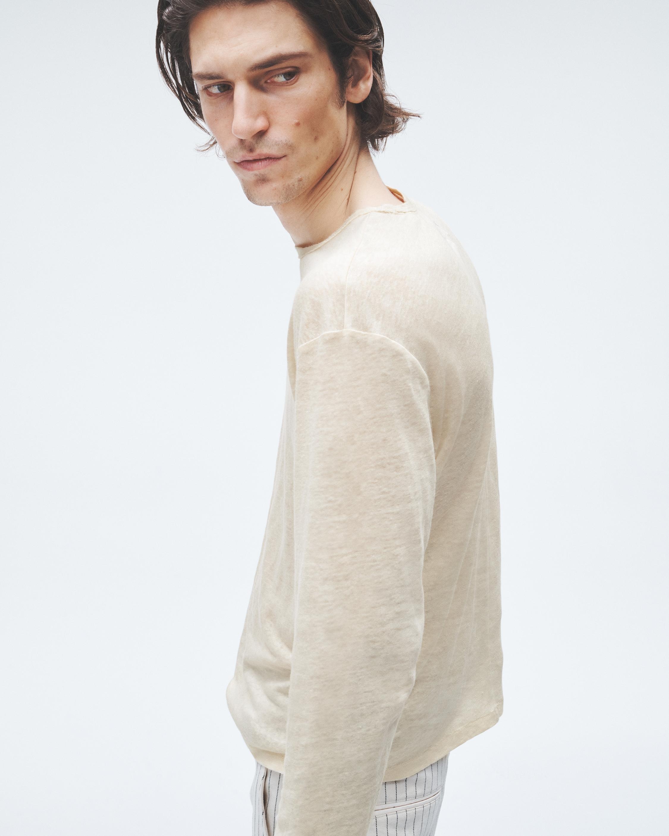 Kerwin Long Sleeve Tee
Linen T-Shirt - 5