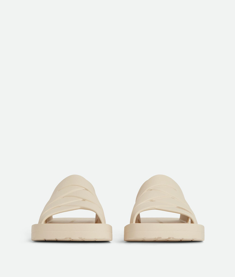 Bottega Veneta mule outlook