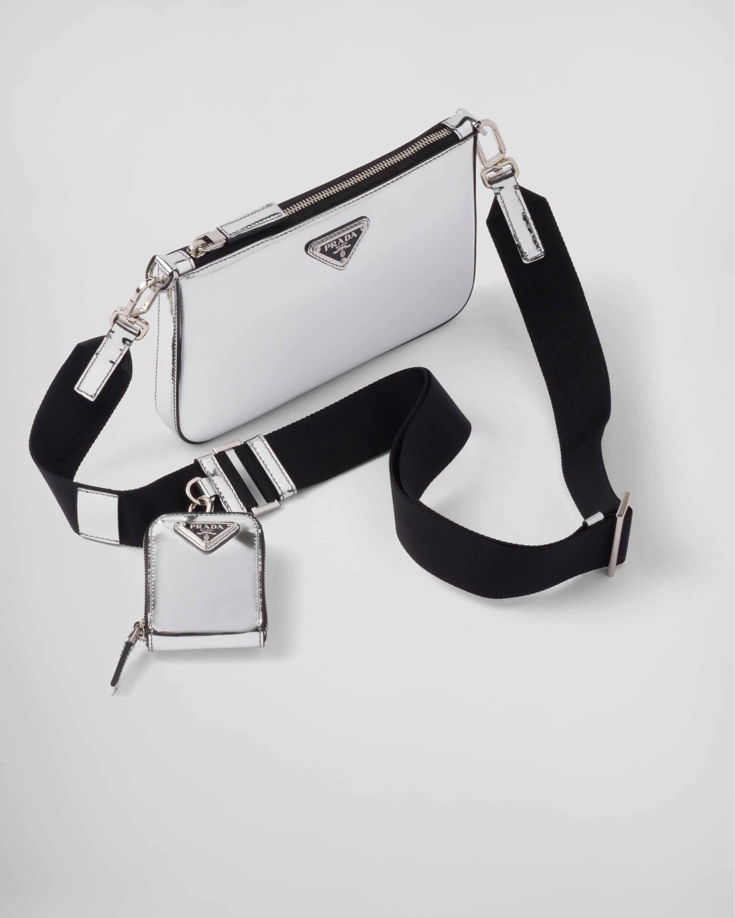 Brushed leather shoulder bag - 3