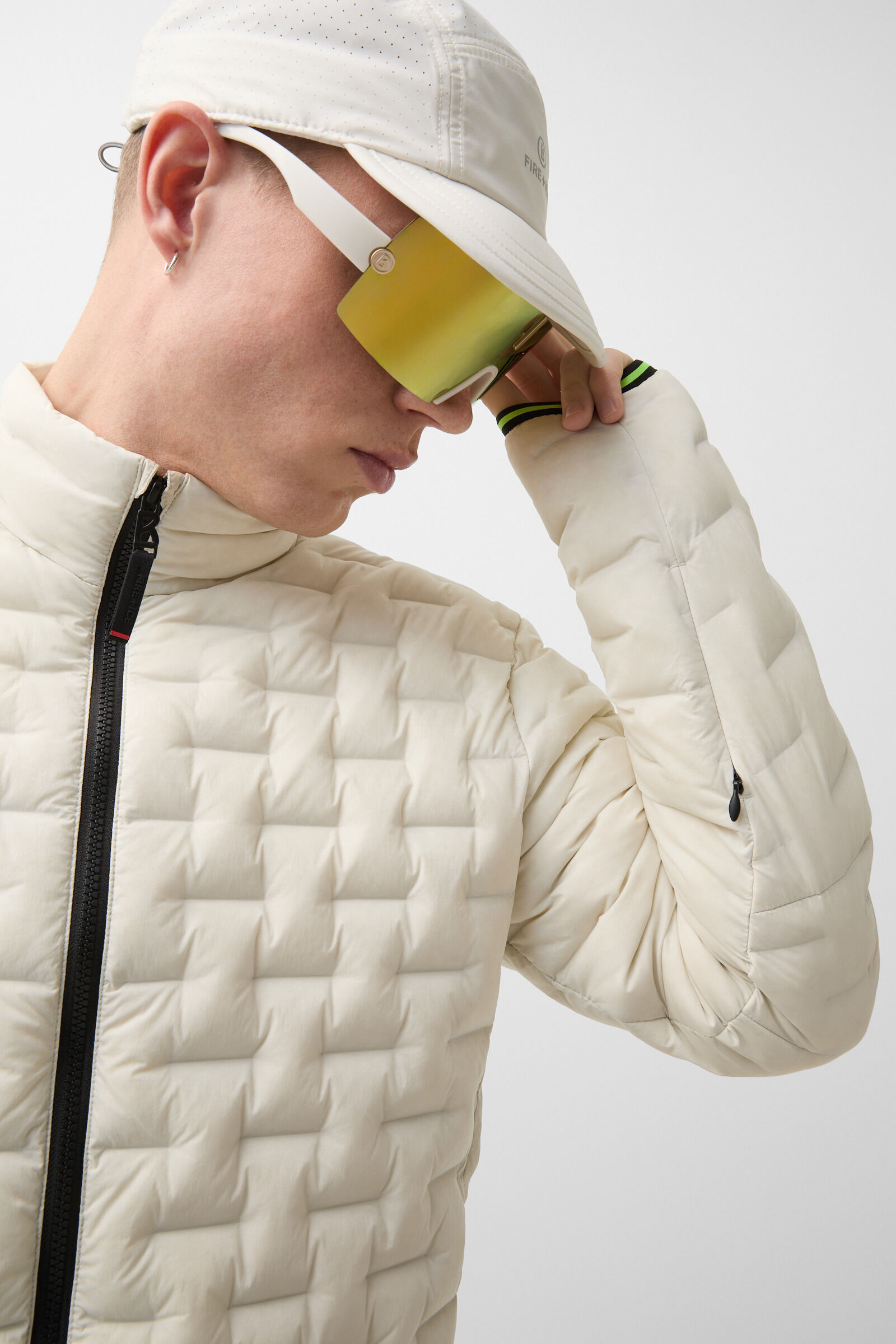 Lightweight down jacket Gray in Sand - 6