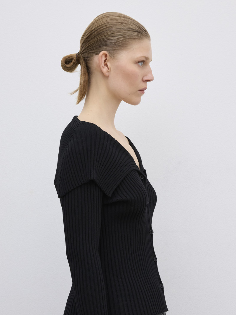 Merino Rib Cardigan 4