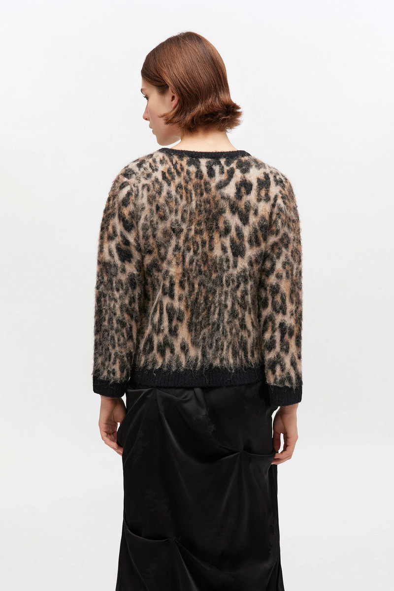 LEOPARD V-NECK CARDIGAN 4