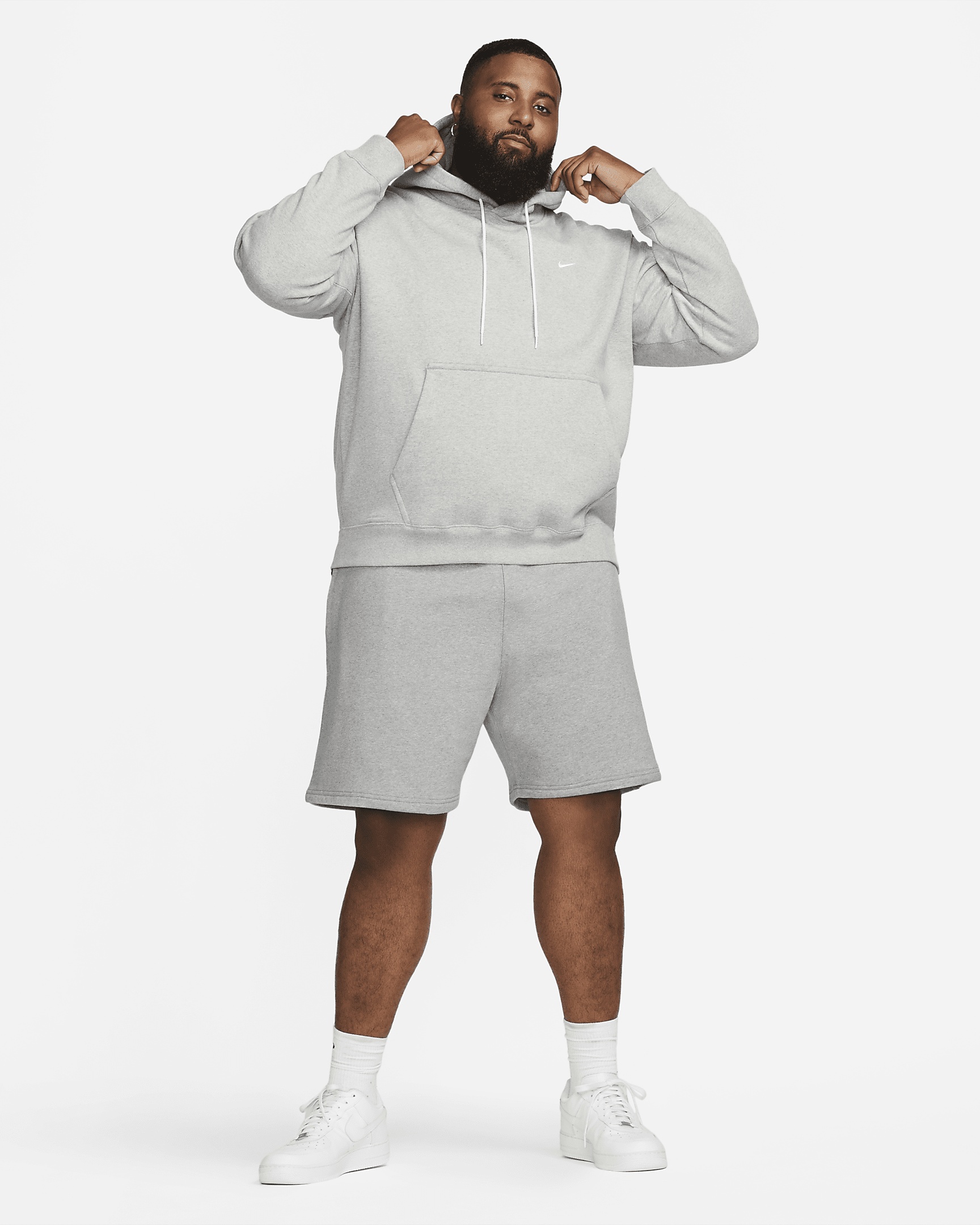 Nike Solo Swoosh Fleece Shorts - 14