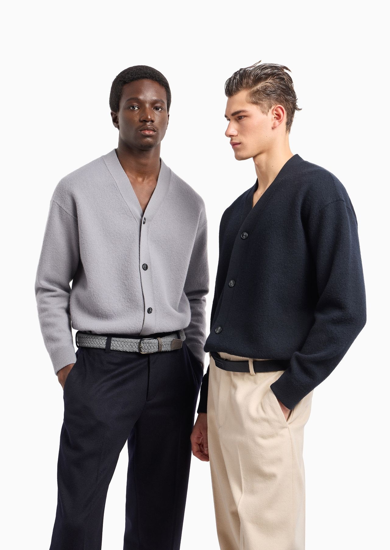 V-neck cardigan made of virgin wool with a jersey-fleece effect - 5