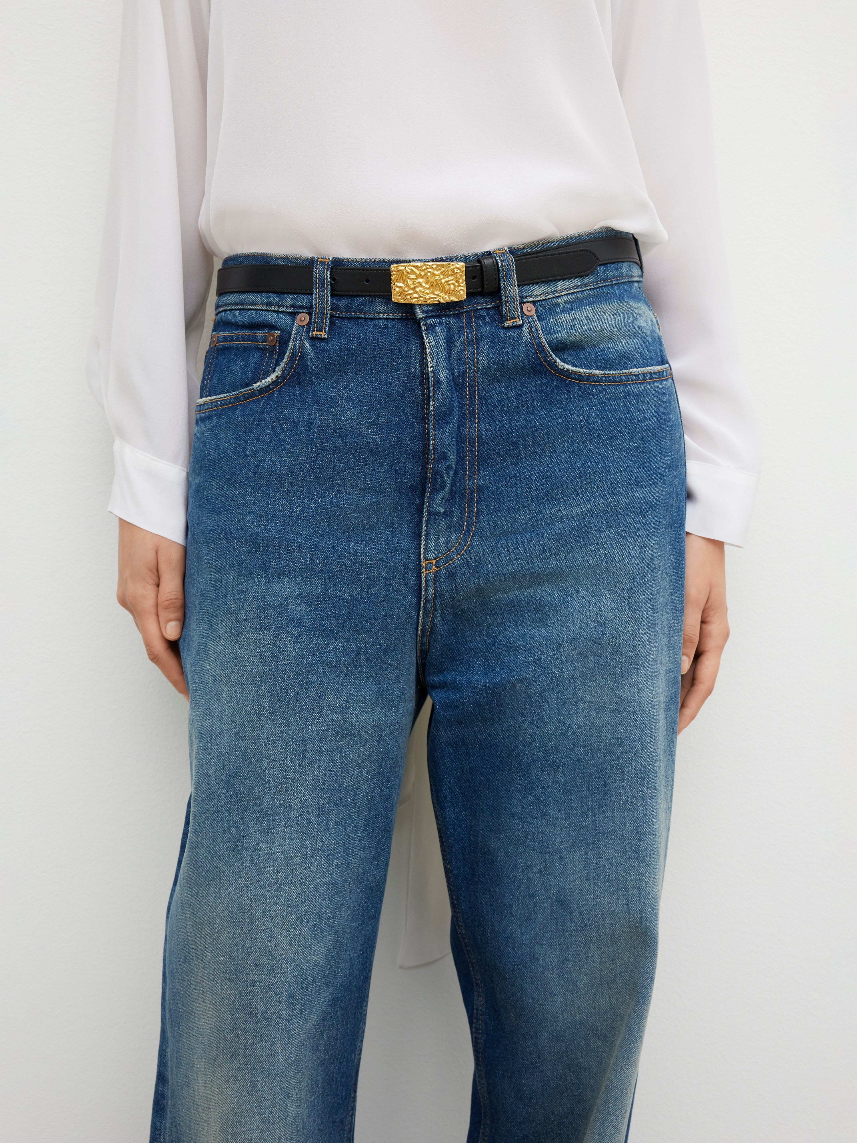 Gold buckle belt - 2