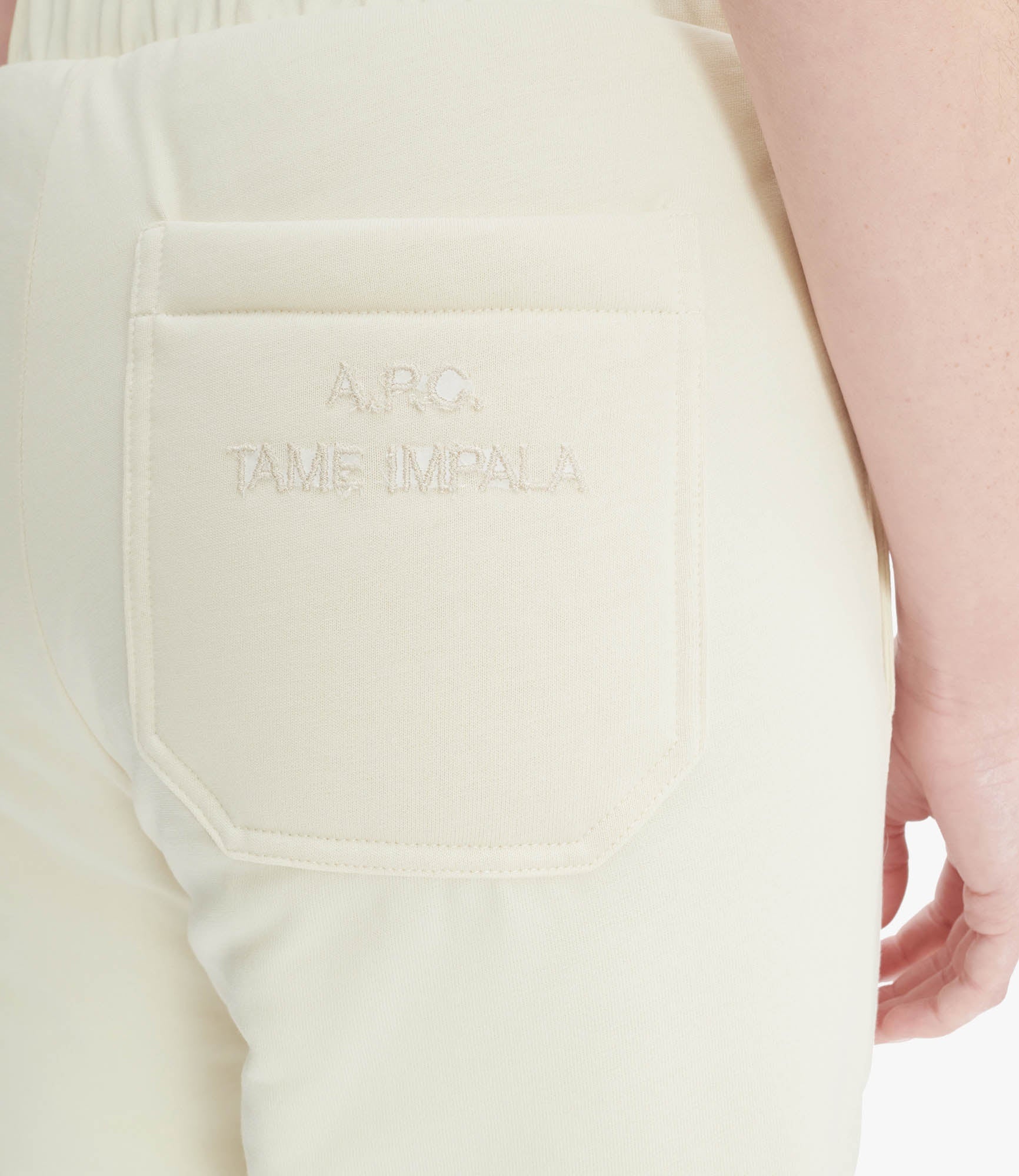 CUTBACK TAME IMPALA JOGGERS (W) - 6
