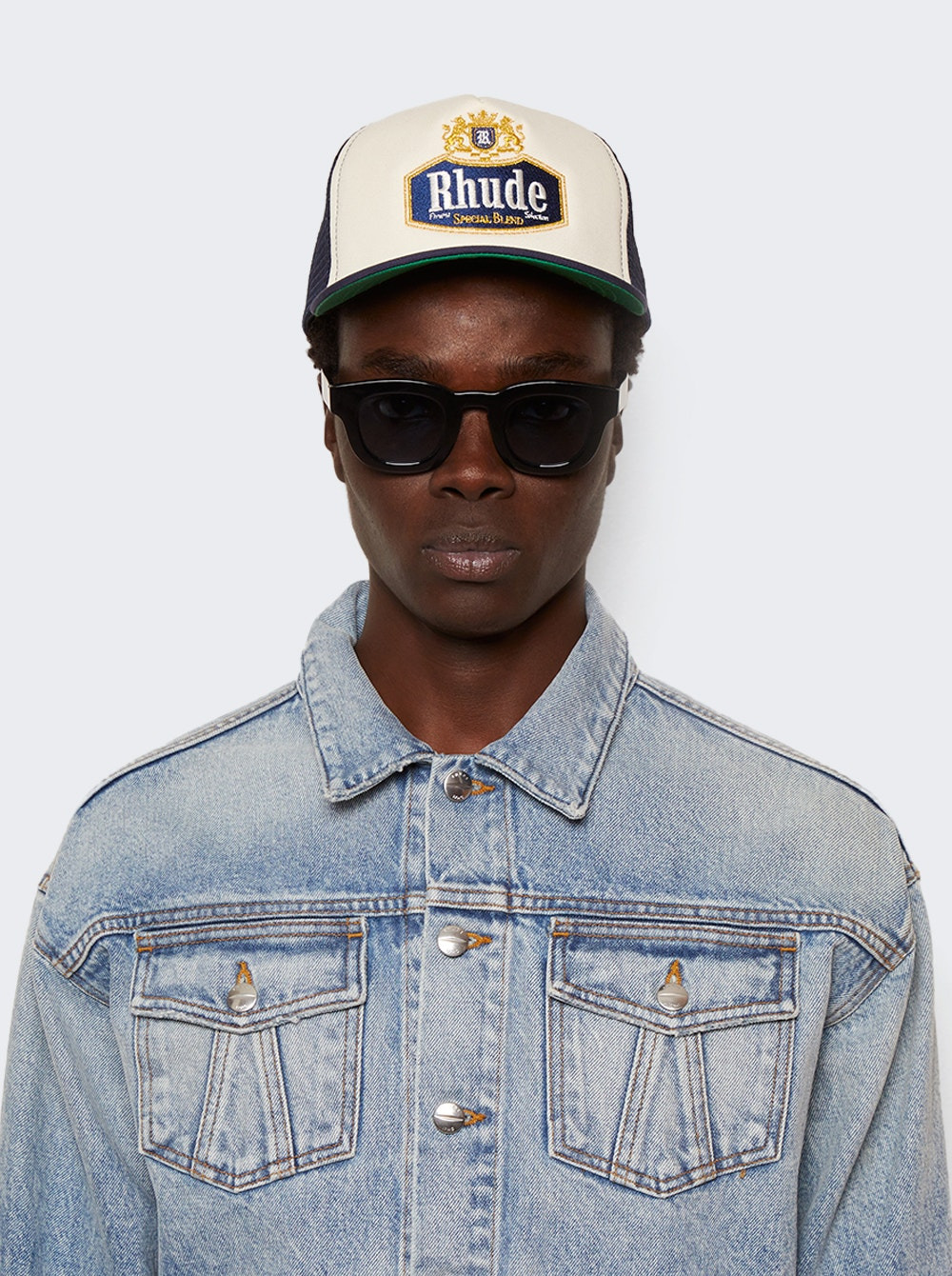 Special-blend Trucker Hat Off White And Navy - 2