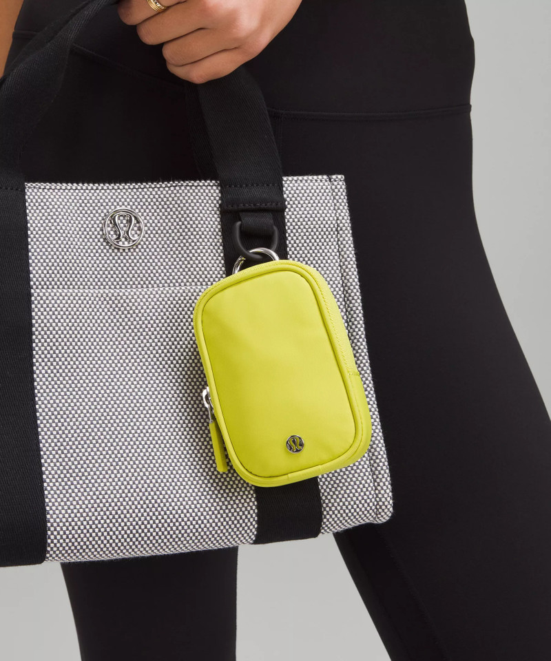 lululemon Clippable Nano Pouch outlook