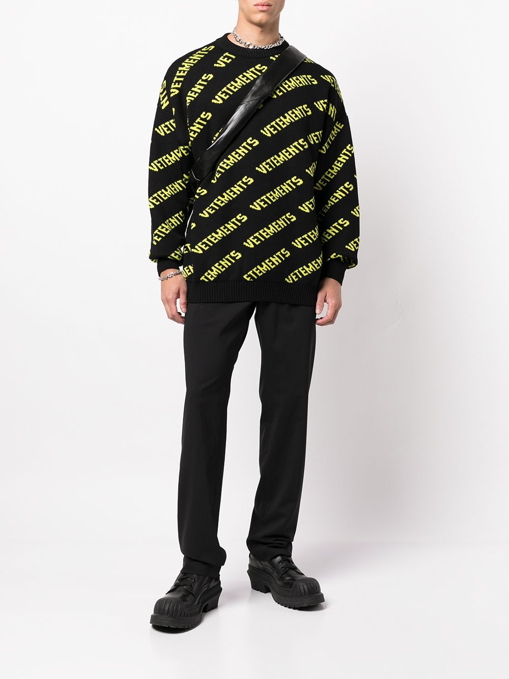 intarsia-knit logo jumper - 2