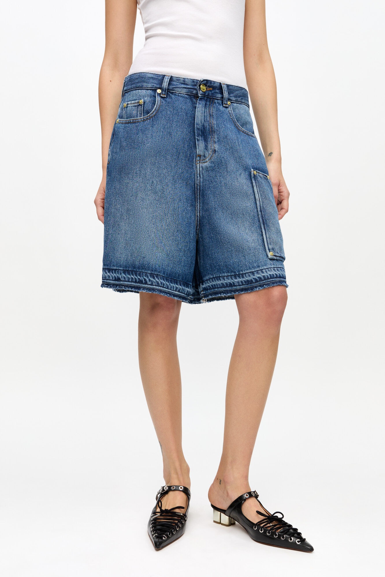 BLUE LIGHT DENIM SHORTS - 3