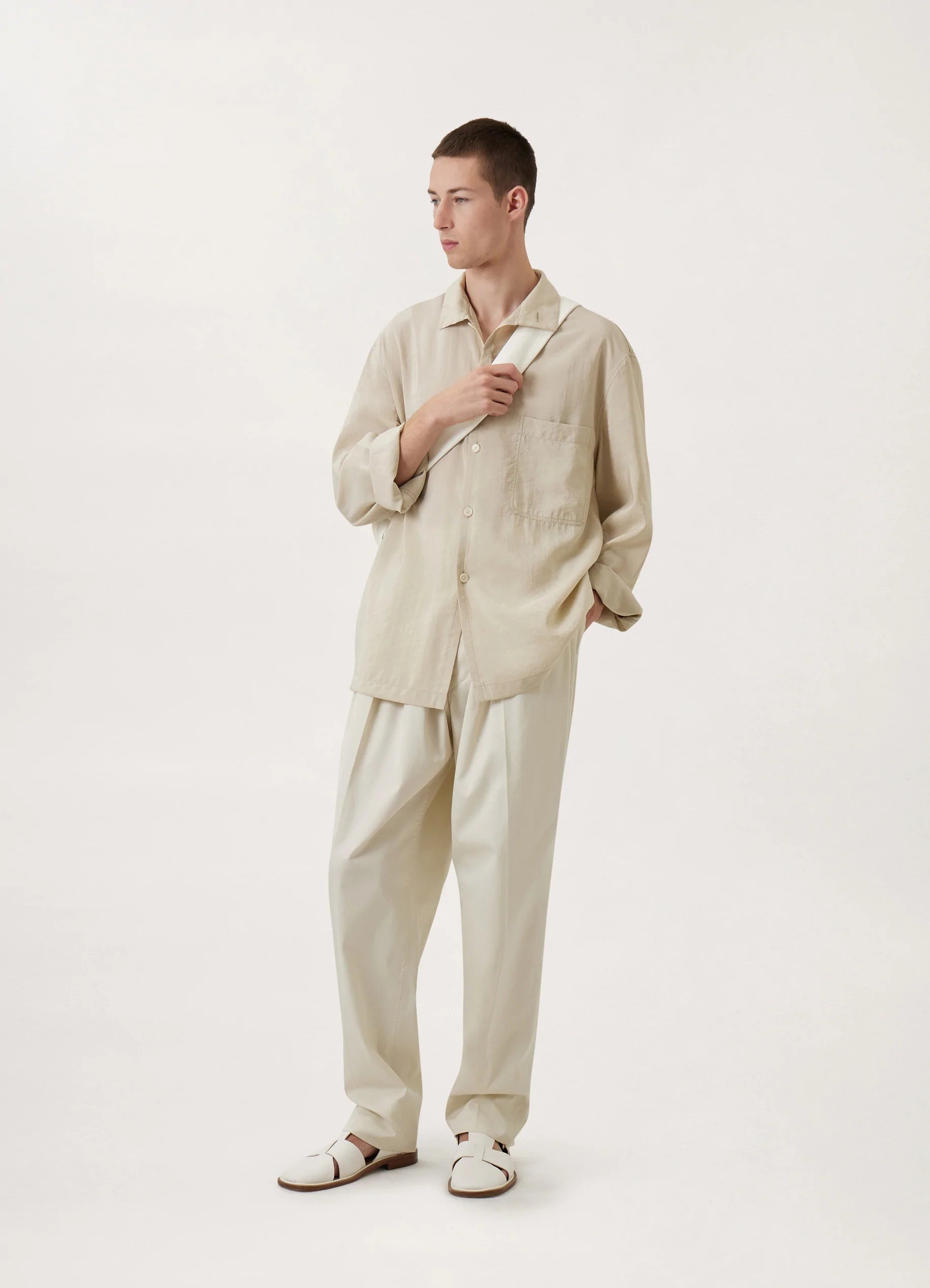 PLEATED RELAXED PANTS
COTTON TWILL - 3