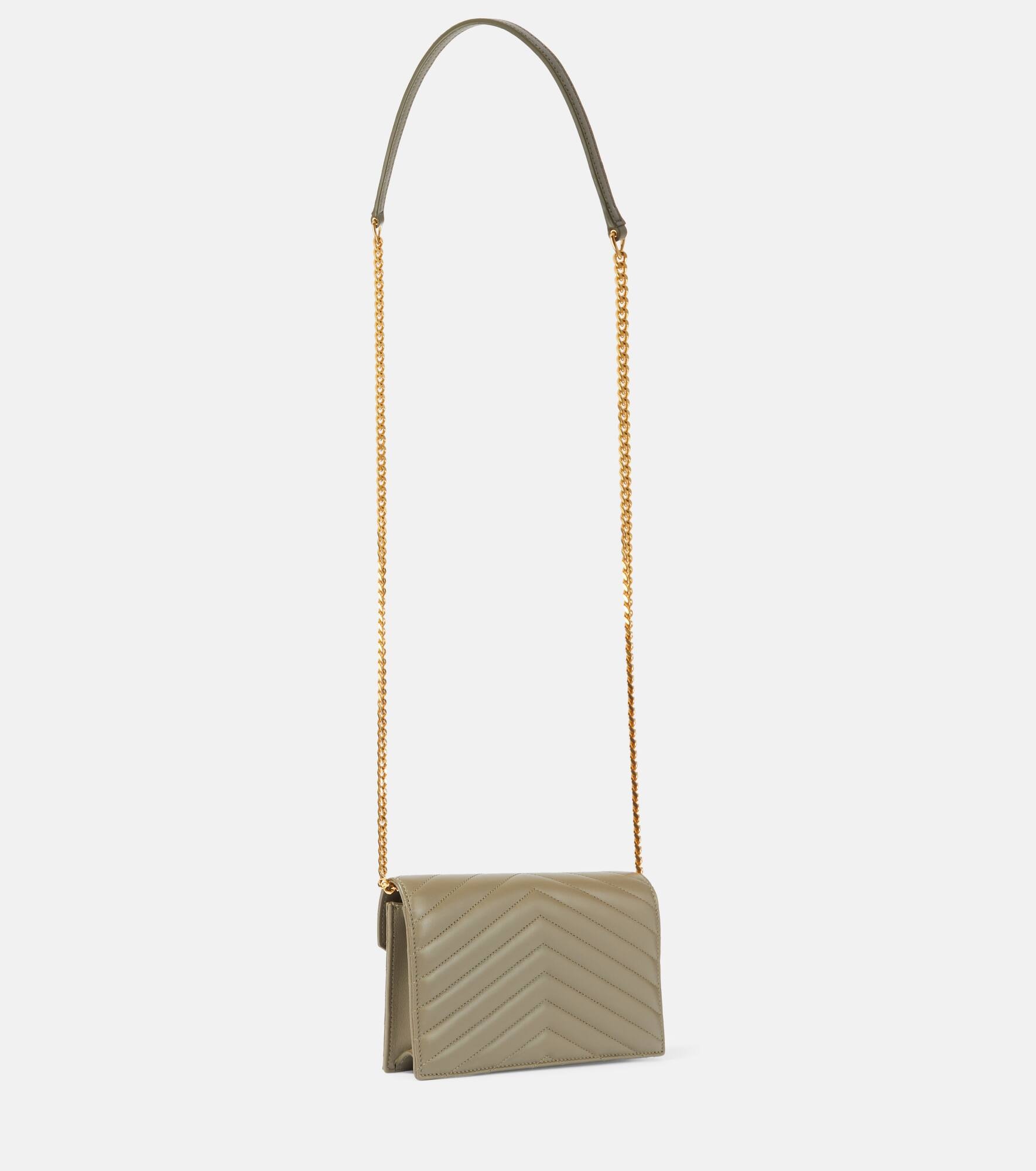 Cassandre Envelope leather wallet on chain - 4