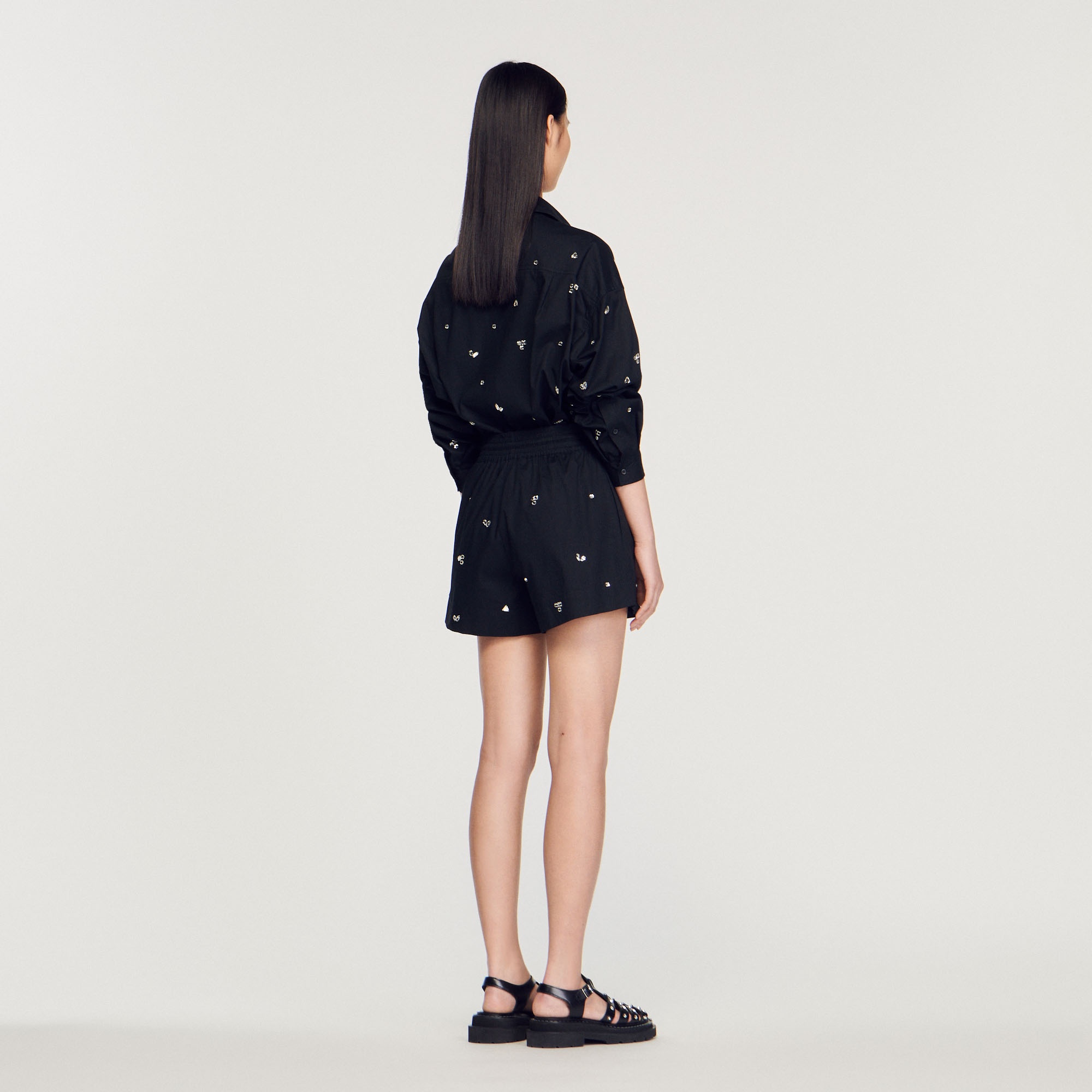 Hand-embroidered embellished shorts - 6